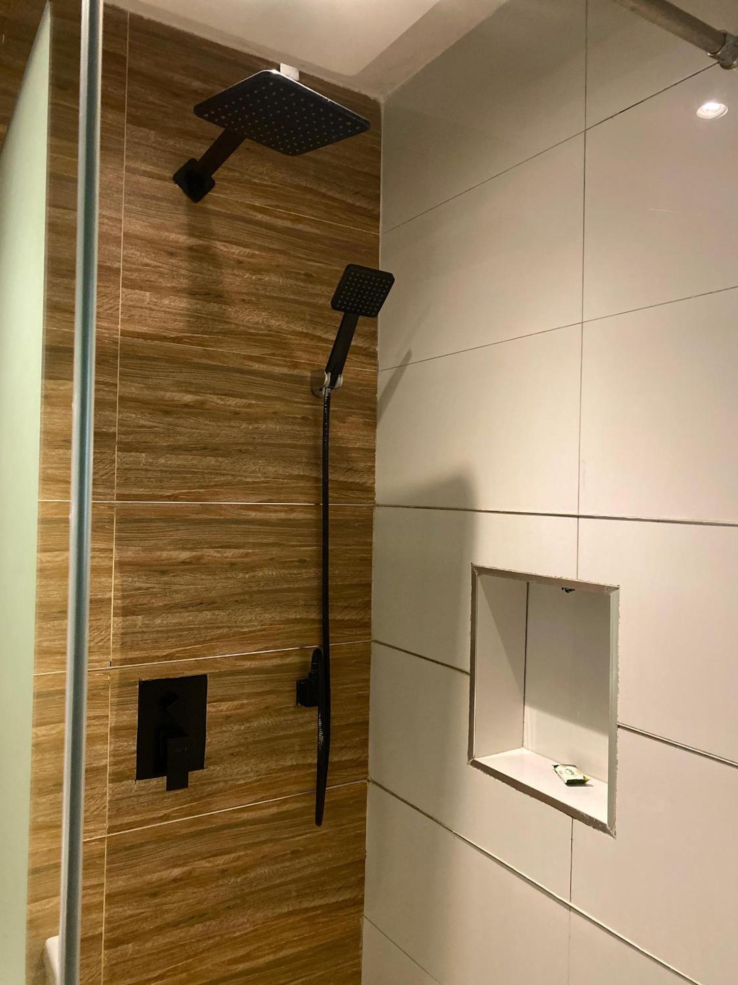 Centurion Aparthotel Αμπούζα Εξωτερικό φωτογραφία