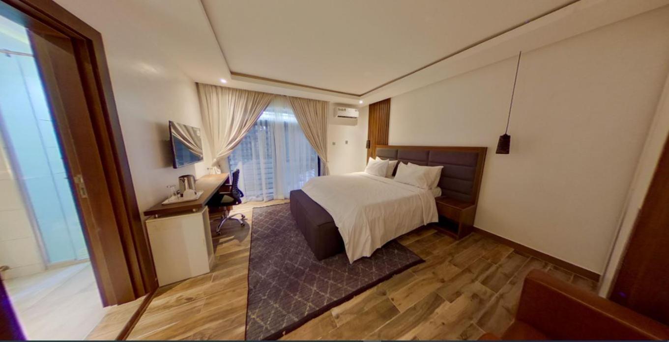 Centurion Aparthotel Αμπούζα Εξωτερικό φωτογραφία