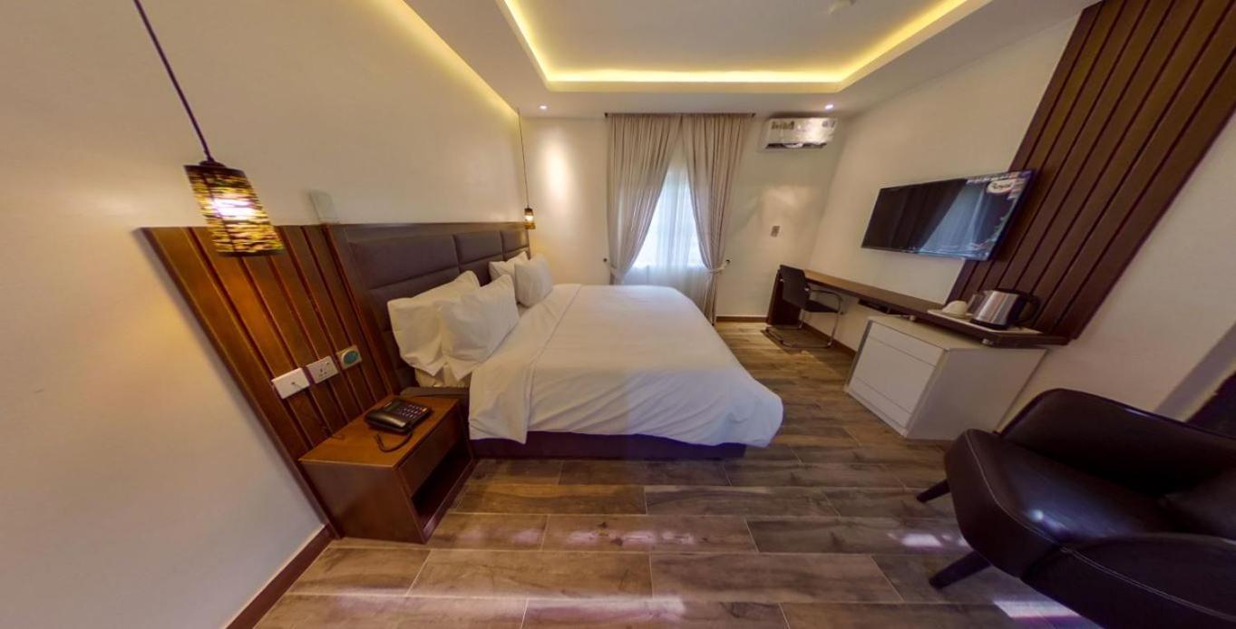 Centurion Aparthotel Αμπούζα Εξωτερικό φωτογραφία