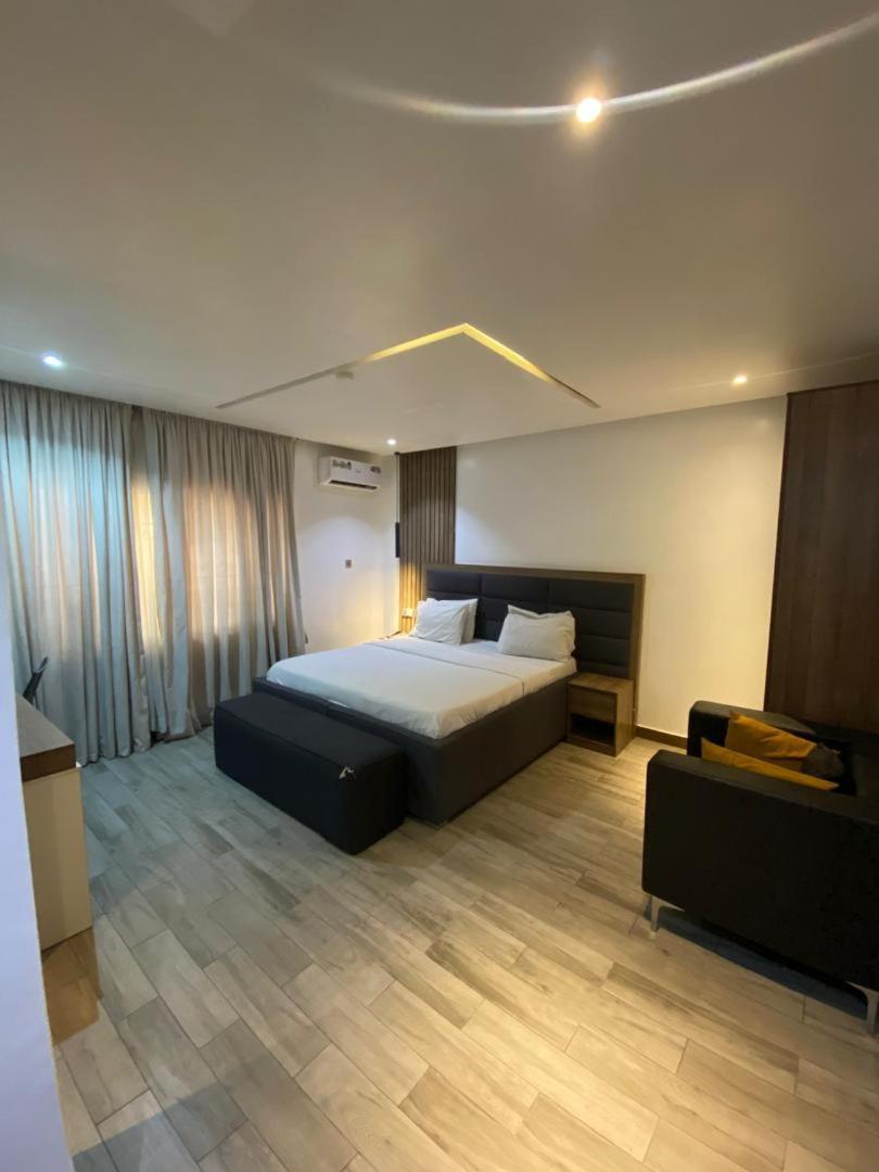 Centurion Aparthotel Αμπούζα Εξωτερικό φωτογραφία